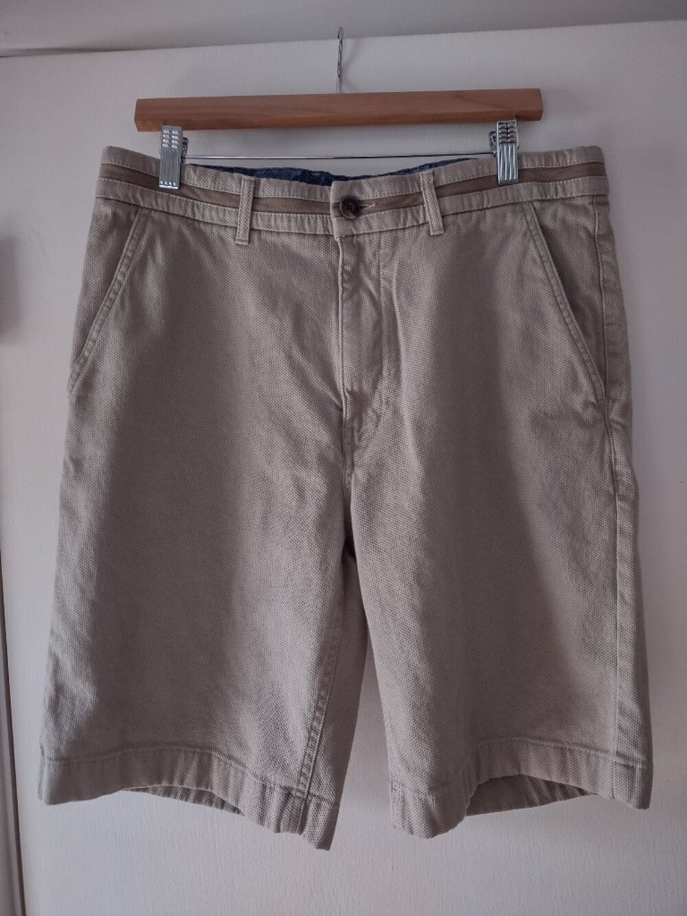 Caribbean Men’s Beige Flat Front Chino Shorts Size 34 Casual Textured Cotton